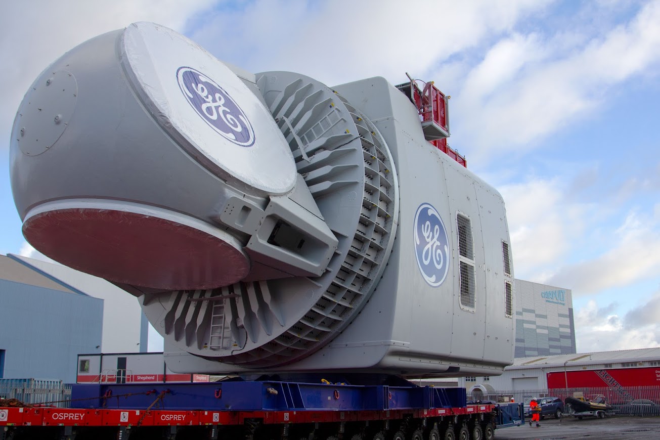 GE Haliade-X turbine arriving at ORE Catapult in Blyth